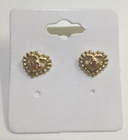 Coraçao de metal dourado